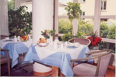 Astra Hotel Ulm Ngoại thất bức ảnh